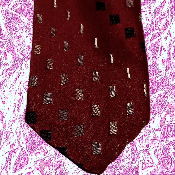 J. Ferrar Vintage Tie 100% Imported Silk Foulard Necktie Red w/Geometric Pattern - Picture 10 of 14